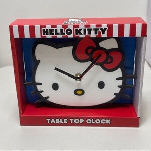 HELLO KITTY Clock